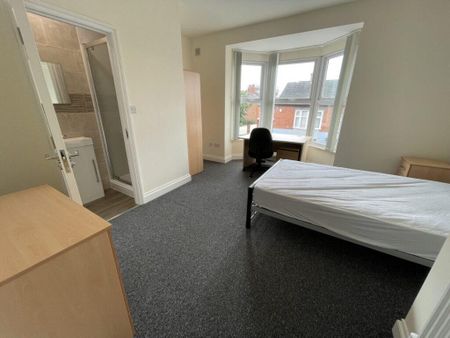 2 bedroom flat to rent - Photo 5