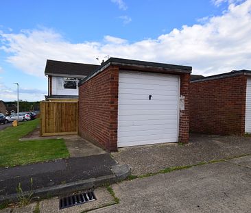 3 bedroom end of terrace house to rent - Photo 1