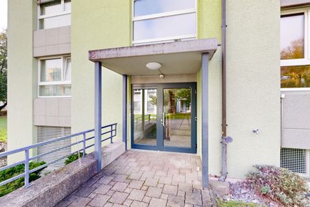 Want a change of scenery? - Photo 4