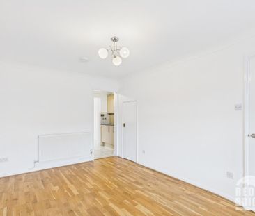 2 bedroom semi-detached house to rent - Photo 4