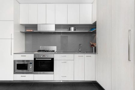 Boutique Living with Uninterrupted Views - Photo 4