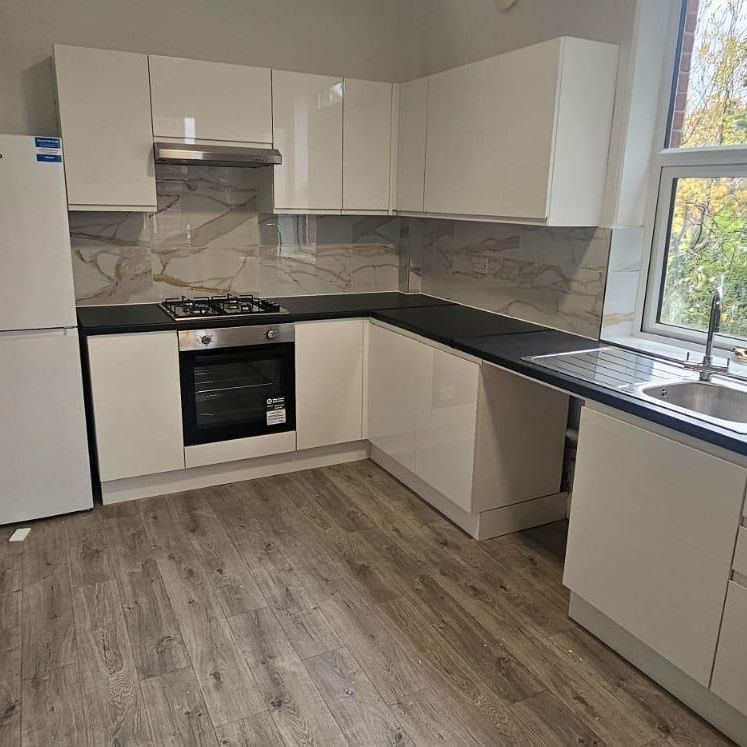 North Circular Road, London NW11 - Photo 1