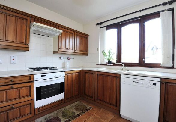 3 bedroom detached house to rent - Photo 1