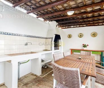 House T4 in Quarteira, Loulé - Photo 3