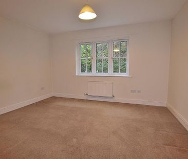 3 bedroom detached bungalow to rent - Photo 5
