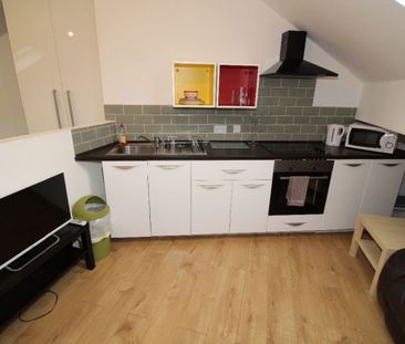 Fylde Road, Flat 04, PRESTON, Lancashire PR1 2XP - Photo 2