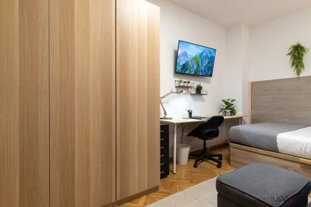 Calle del Cardenal Cisneros, Madrid, Community of Madrid 28010 - Photo 4