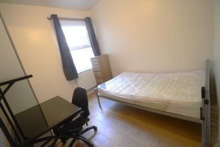 Whitby Road, Fallowfield, Manchester, M14 - Photo 2