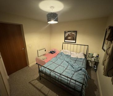 2 bedroom flat to rent - Photo 6