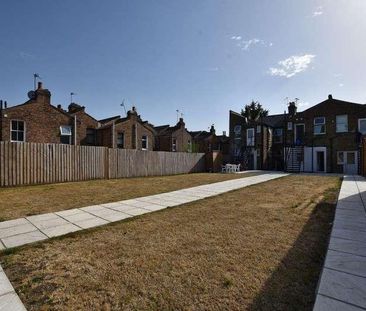 Goldsmith Road, Leyton, E10 - Photo 2