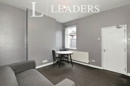 2 bedroom house to rent Stanton Road, ST3 - Photo 3