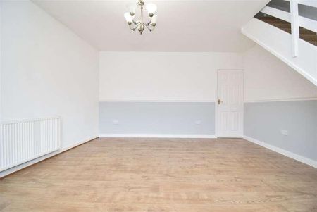 Leeds Road, Lofthouse, WF3 - Photo 3