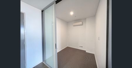 Spacious 2 Bedroom with Huge Study Room - Photo 4