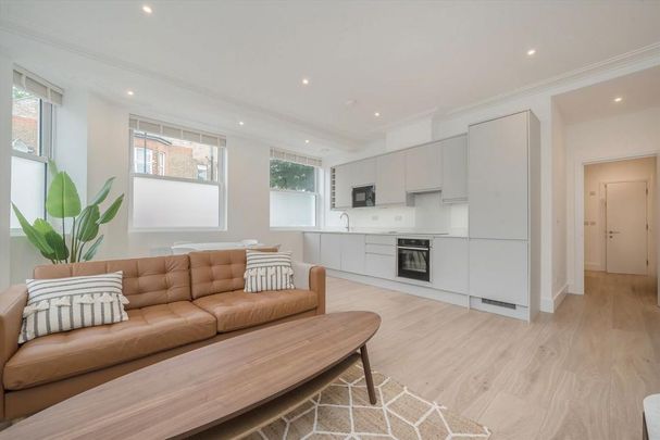 2 bedroom maisonette to rent - Photo 1
