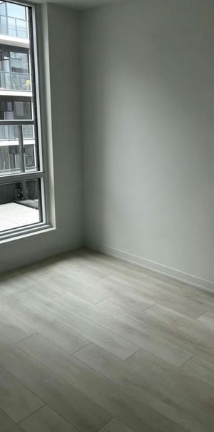 For Lease - 8 Beverley Glen Boulevard Unit# D420, Vaughan, Ontario - Photo 1
