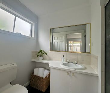 “Perfect for entertaining!” - Photo 2