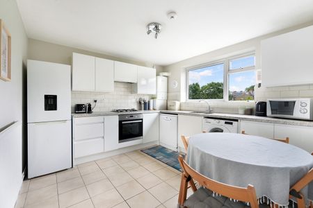 Wimbledon Park Road, London, SW18 - Photo 5