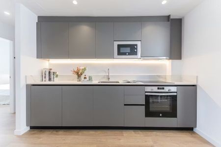 Carrer del Túria, Valencia, Valencian Community 46008 - Photo 2