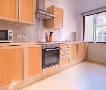 1 Bed Flat, Park Place, LS1 - Photo 5