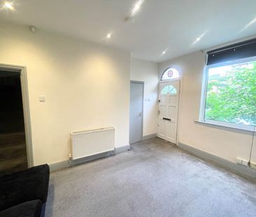 Martin Terrace , Burley, Leeds - Photo 1