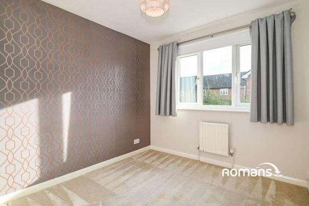 Northumberland Close, Warfield, Bracknell, Berkshire, RG42 - Photo 1