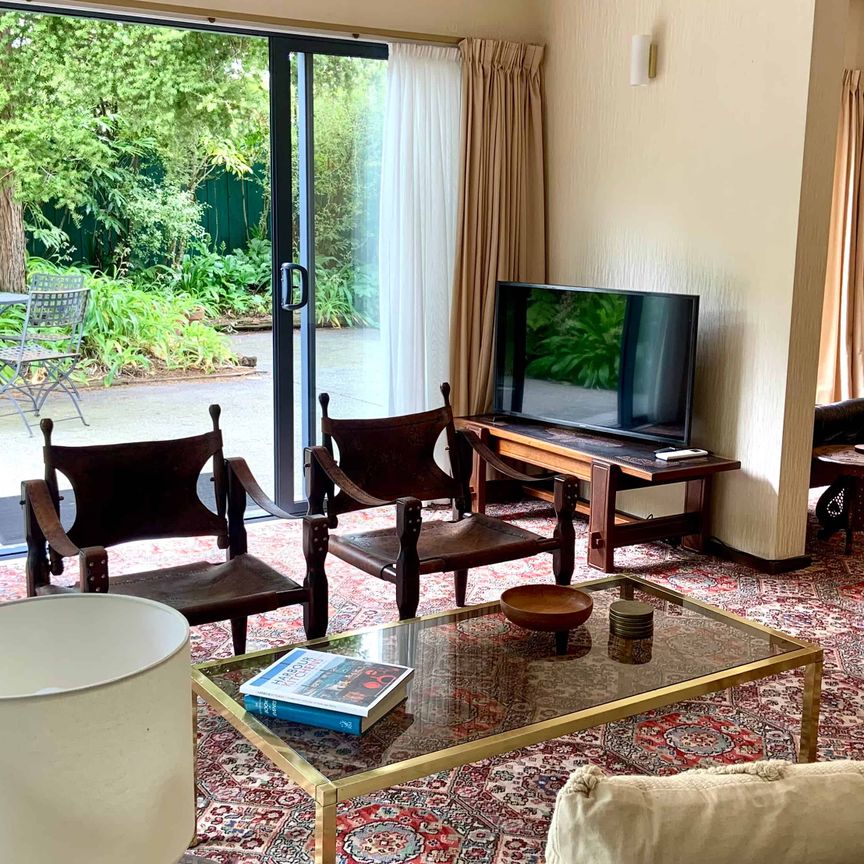 Retro Styled Fully Furnished Stunning Townhouse! - Photo 1