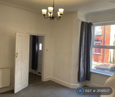 2 bedroom semi-detached house to rent - Photo 1