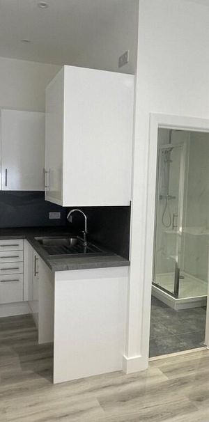 Studio to rent - Photo 1