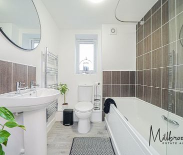 2 bedroom flat to rent - Photo 5