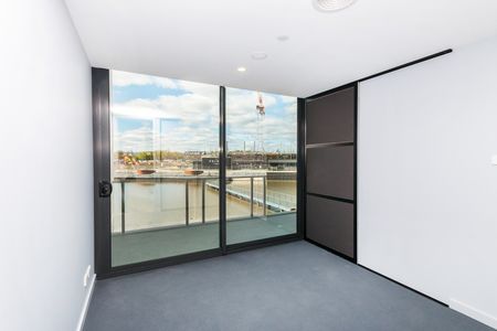 105/45 Eastlake Parade, Kingston ACT 2604 - Apartment For Rent | Domain - Photo 3