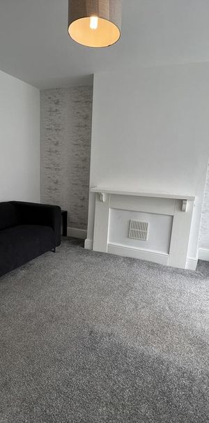 2 bedroom semi-detached house to rent - Photo 1