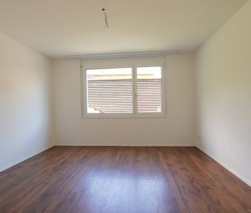 Appartement moderne de 3.5 pièces dans un bel environnement - Photo 3