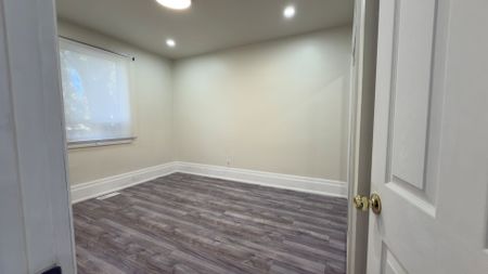 For Lease - 25 Sixteenth Street, Toronto, Ontario - Photo 5