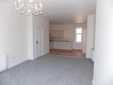 3 bedroom maisonette to rent - Photo 4