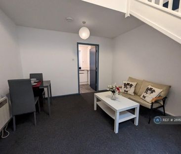 1 bedroom flat to rent - Photo 1