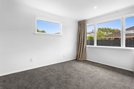 ​​Renovated 3 Bedroom house in Merivale ​ - Photo 4
