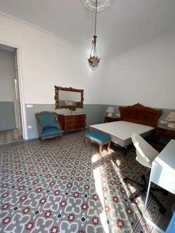 Carrer de lAlmodí, Valencia, Valencian Community 46003 - Photo 2