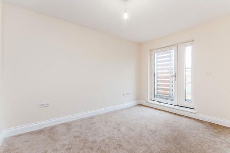 2 bedroom end of terrace house to rent - Photo 4