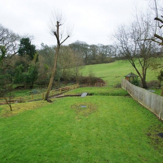 Canterbury, 8 Beech Waye, Gerrards Cross,SL9 - Photo 1