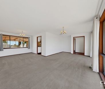 Stylish Living in Hampton Park - Photo 4