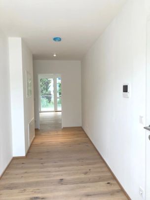 1230! Schöne 2-Zimmer Wohnung mit Balkon und Loggia ab Februar 25! - Photo 1