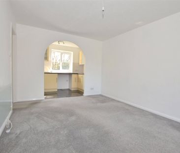 Wordsworth Mead, Redhill, Surrey, RH1 - Photo 4