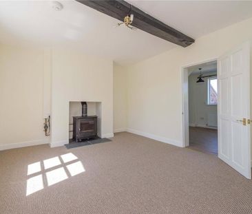 3 bedroom detached house to rent - Photo 2