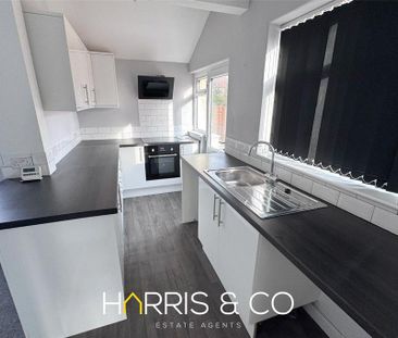 3 bedroom semi-detached house to rent - Photo 4