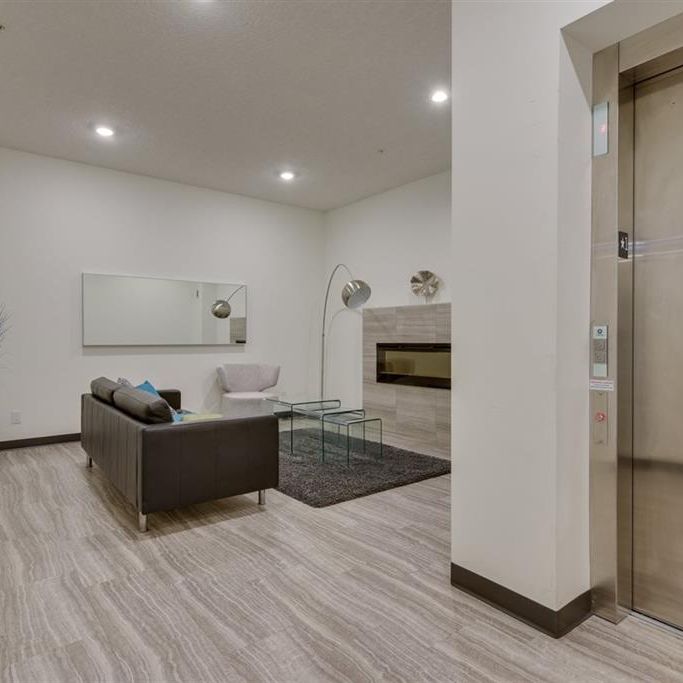 Executive 1 Bed + Den Condo In Strathcona – Just Steps From Whyte Avenue - Photo 1