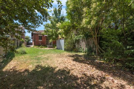 Home Sweet Home: Lovely 2-Bedroom Period Home - Photo 5