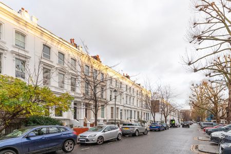 Russell Road - Photo 3