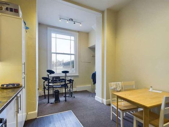 Brunswick Place Hove, BN3 - Photo 1