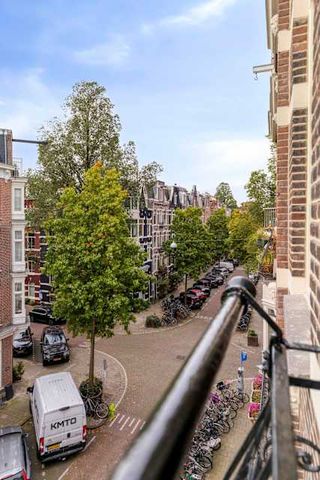Derde Helmerrstraat | Two Bedrooms | Newly Renovated - Photo 4