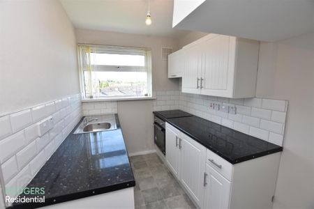 14h Ardmillan Gardens, Rathcoole, Belfast, BT37 9AY - Photo 5